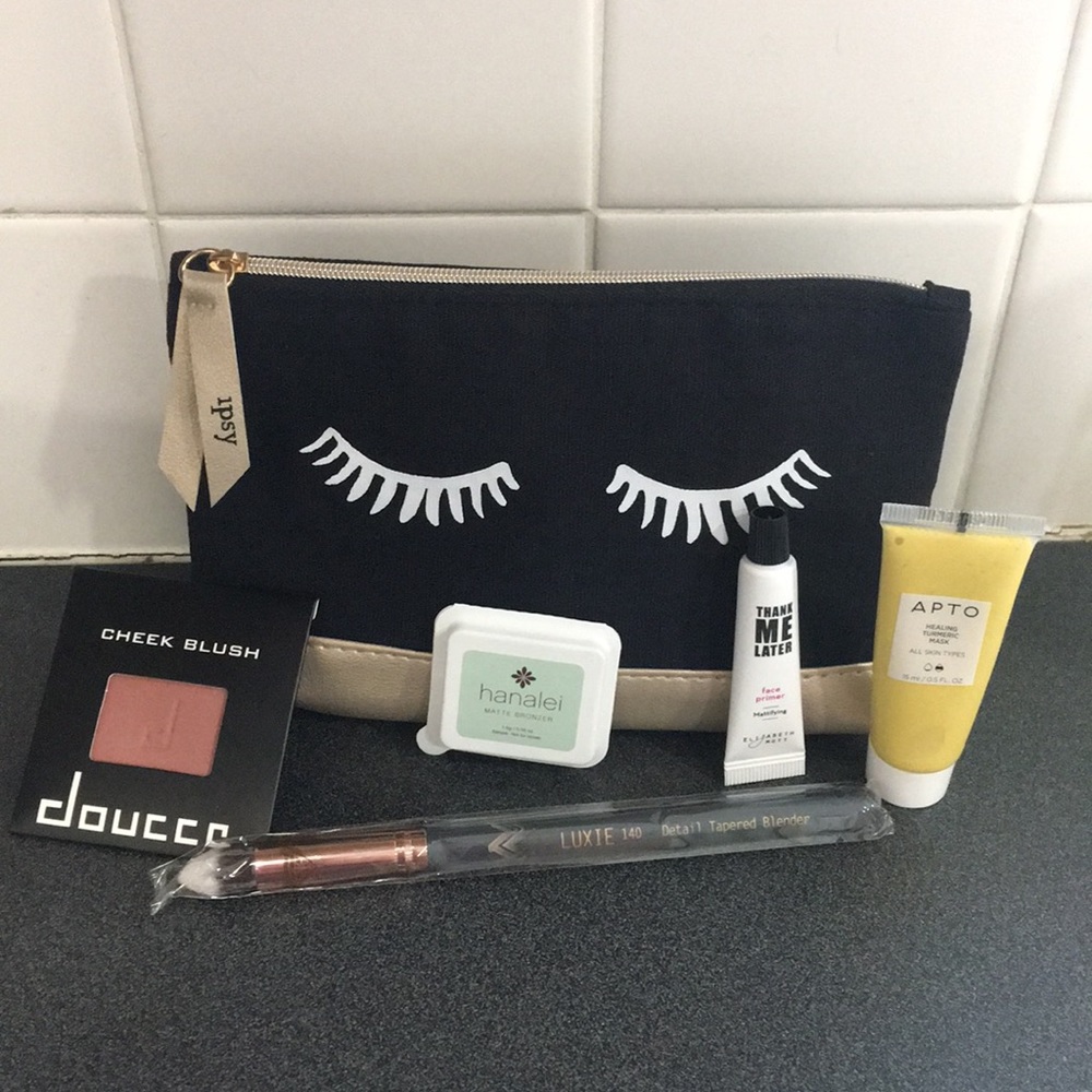 Ipsy Glam Bag